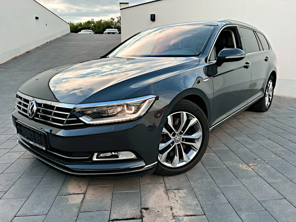 Volkswagen Passat 2.0TDI Highline *R-Line*4M*Kamera*