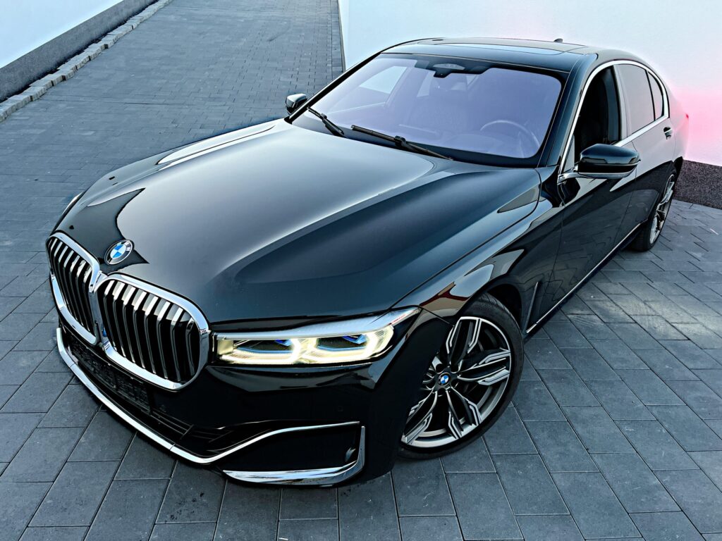 BMW 750i xDrive Lang