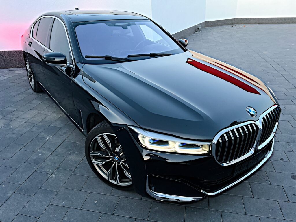 BMW 750i xDrive Lang