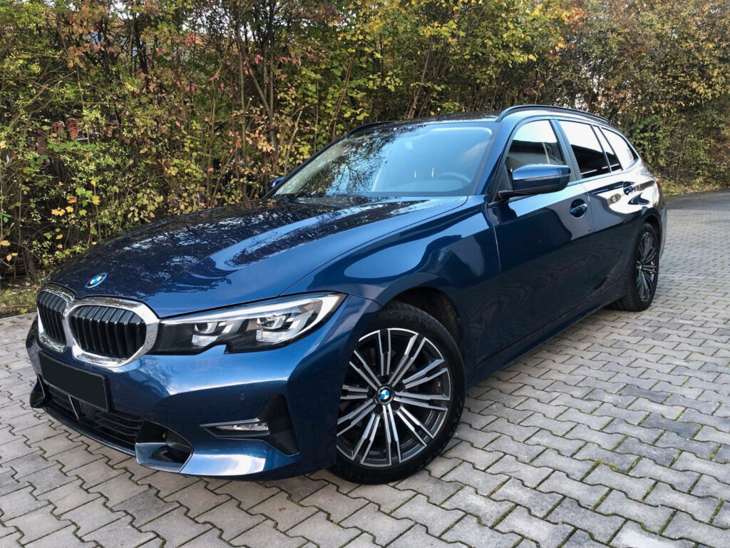 BMW 320d Touring Advantage *LED*Digital Cocpit*