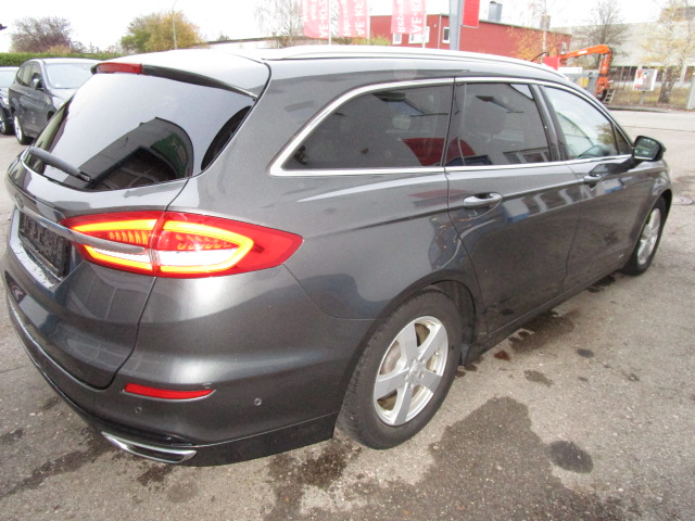 Ford Mondeo Titanium Allrad *Automatik*