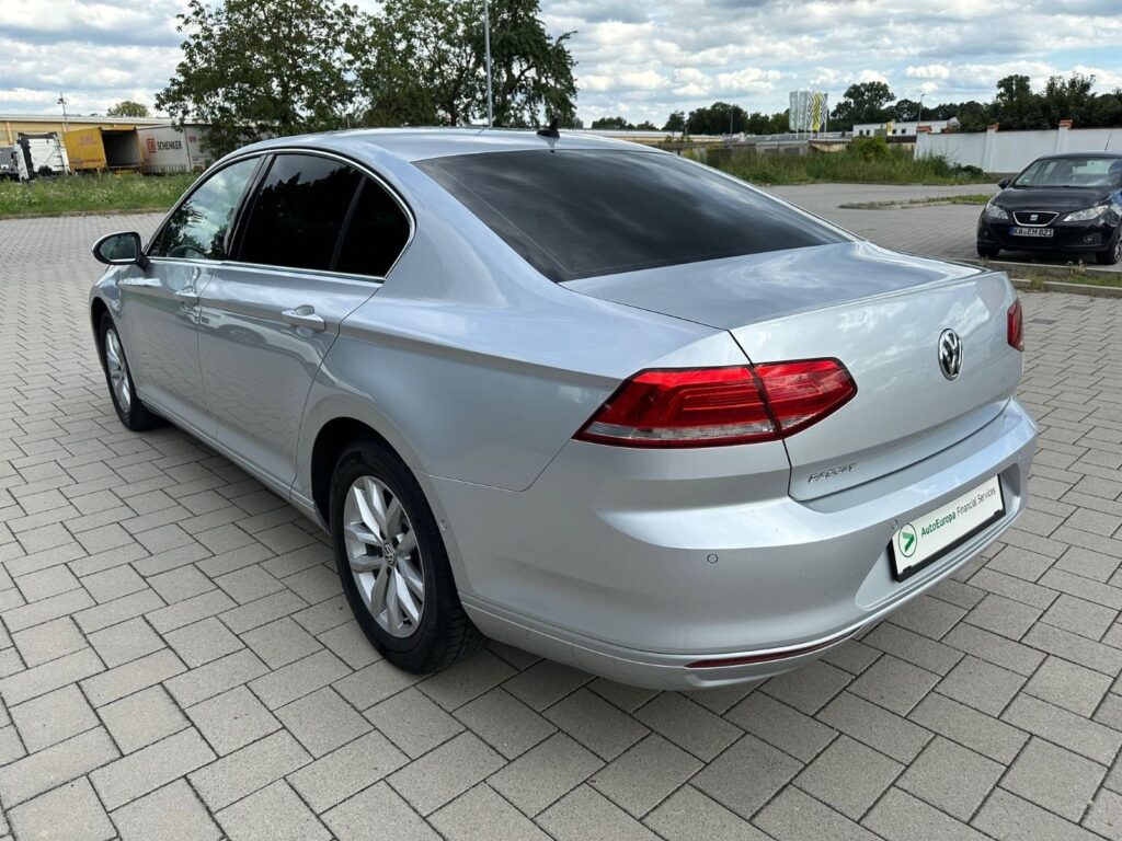 Volkswagen Passat Lim. 2.0 DSG Comfortline