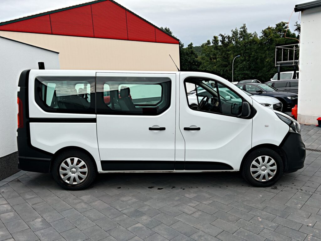 Opel Vivaro 9 Sjedala *Navigacija*