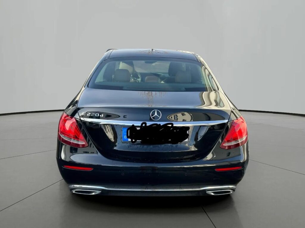 Mercedes-Benz E 220d Avantagarde *Automatik*