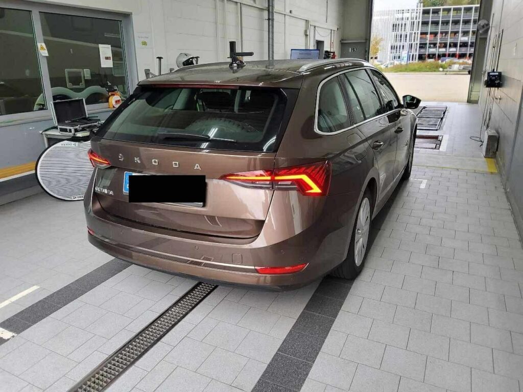 Skoda Octavia Combi 2.0 TDI *LED*Memorija*