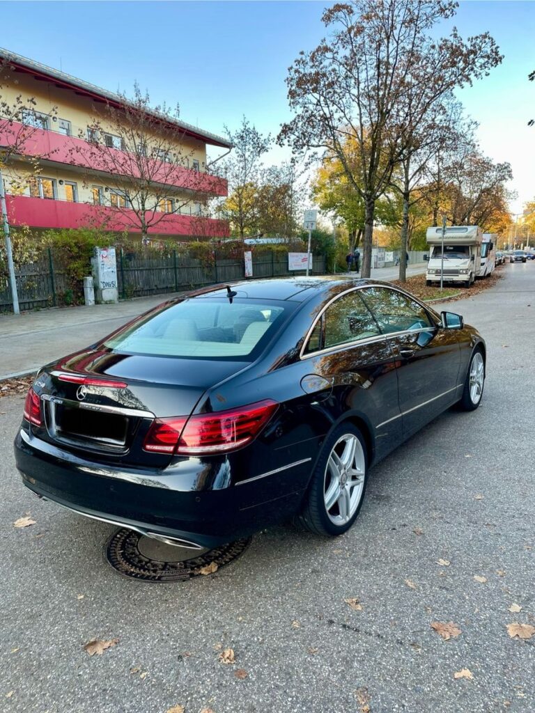 Mercedes-Benz E 250 Coupe *Panorama*Koža*