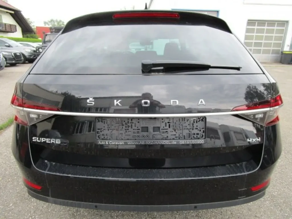 Skoda Superb Premium Edition 4x4