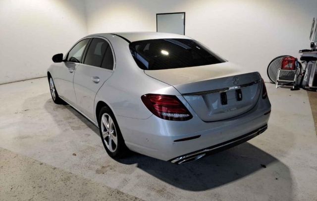 Mercedes-Benz E 220d *Avantgarde*WideScreen*Kamera*Multibeam*