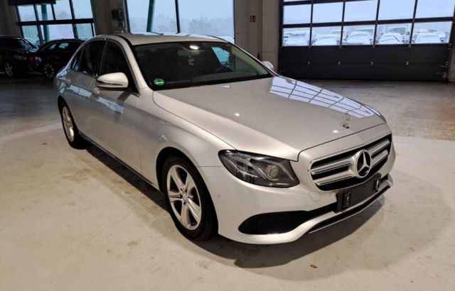 Mercedes-Benz E 220d *Avantgarde*WideScreen*Kamera*Multibeam*