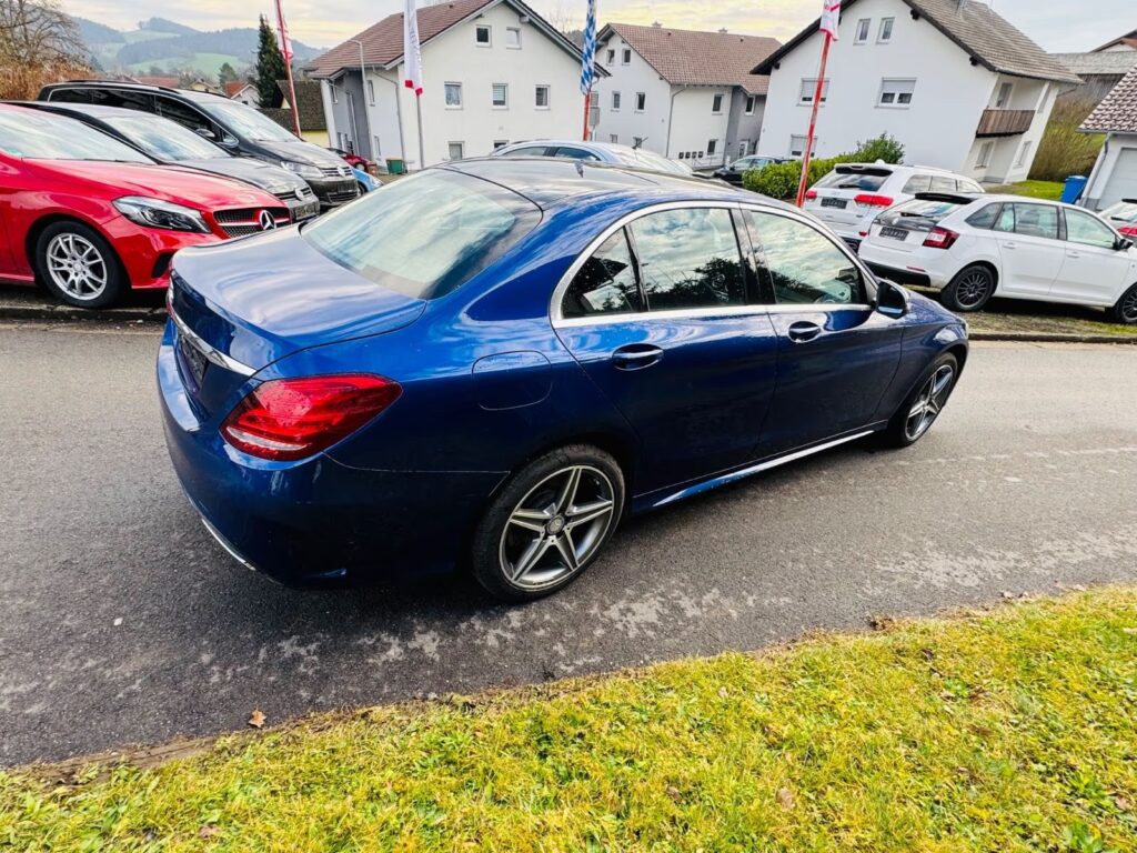 Mercedes-Benz C220d BlueTec AMG Paket *Šiber*