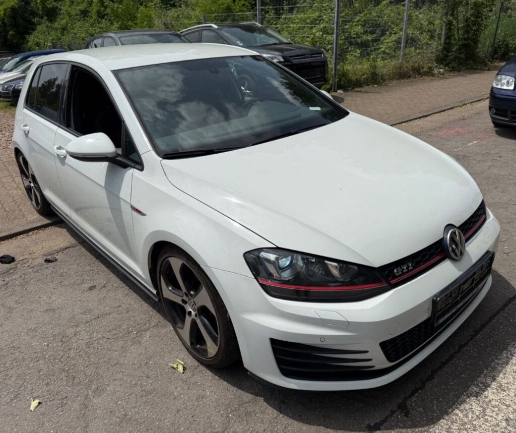 Volkswagen Golf 7 GTI