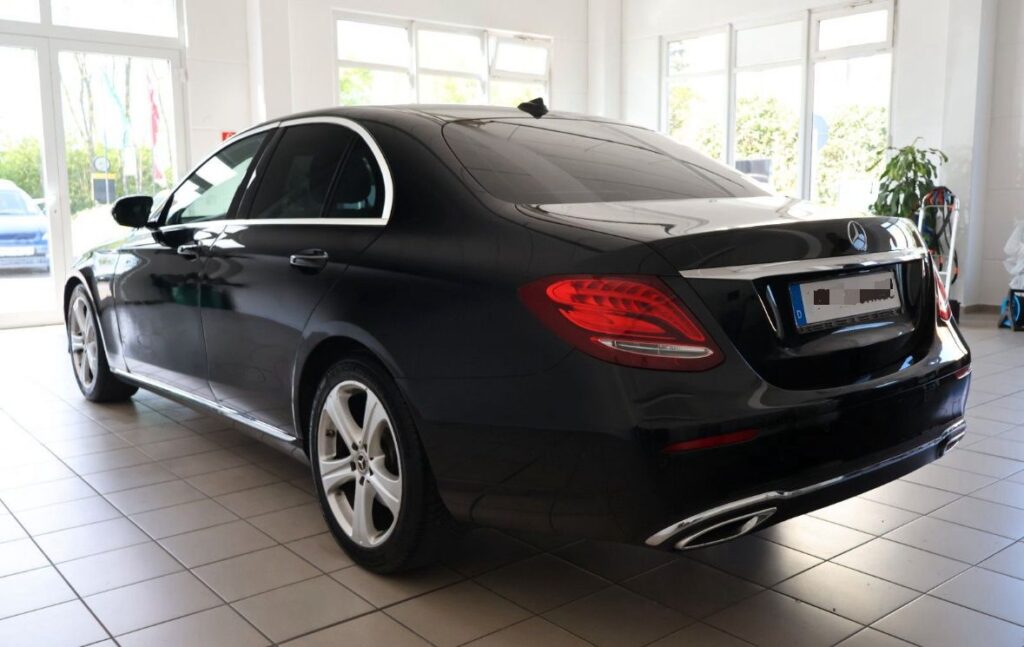 Mercedes Benz E 200 *Digital Cockpit*CarPlay*Kamera*