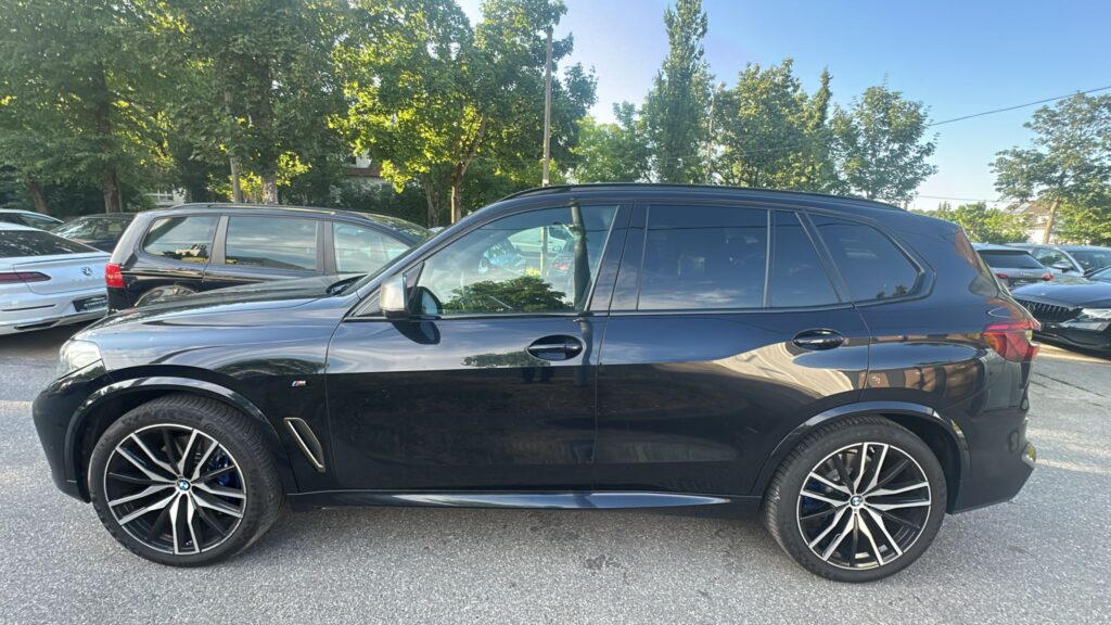 Bmw X5 M50D *Navigacija*Panorama*Digital Cockpit*X Drive*