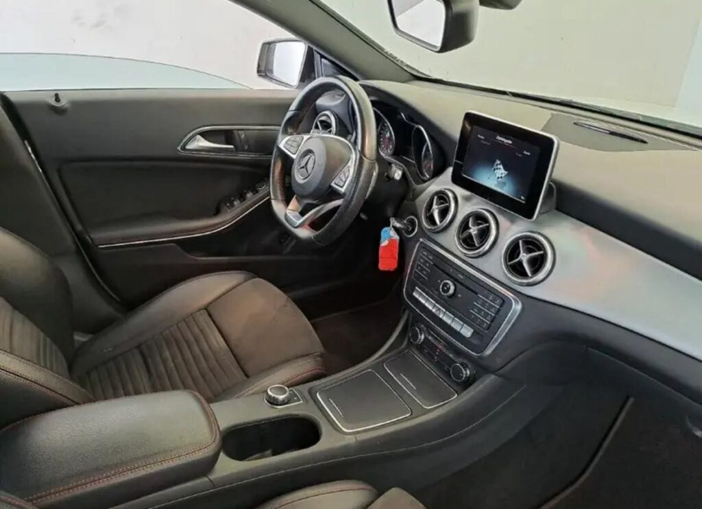 Mercedes-Benz Cla 220D 4Matic