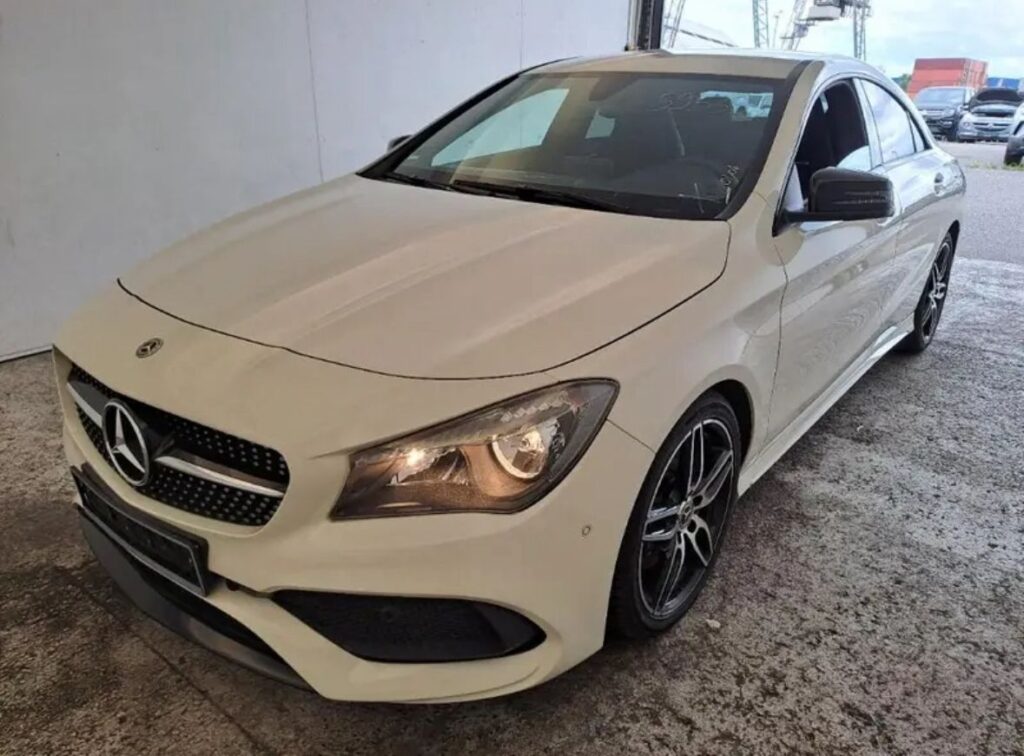 Mercedes-Benz Cla 220D 4Matic