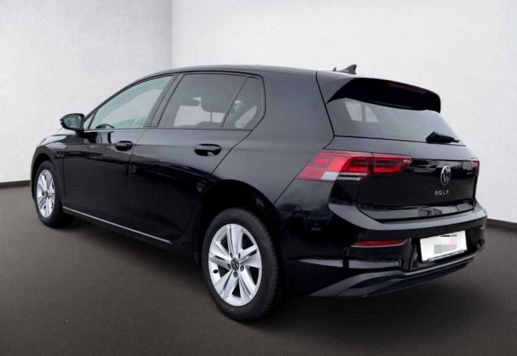 Volkswagen Golf 8 2.0 TDI Life *Navi*Led*