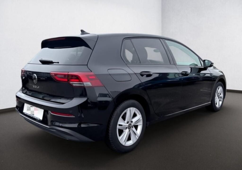 Volkswagen Golf 8 2.0 TDI Life *Navi*Led*