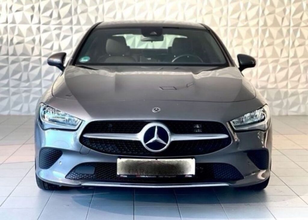 Mercedes CLA 200 *Park Assistent*Kamera*Navi