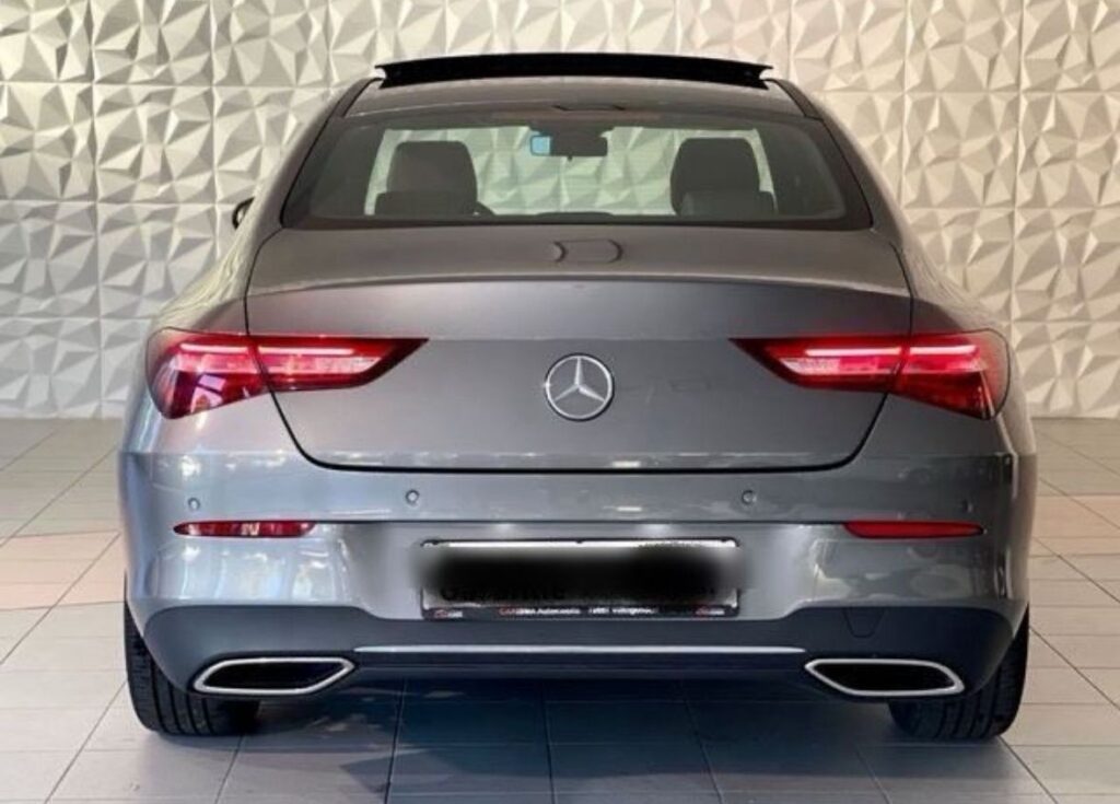 Mercedes CLA 200 *Park Assistent*Kamera*Navi