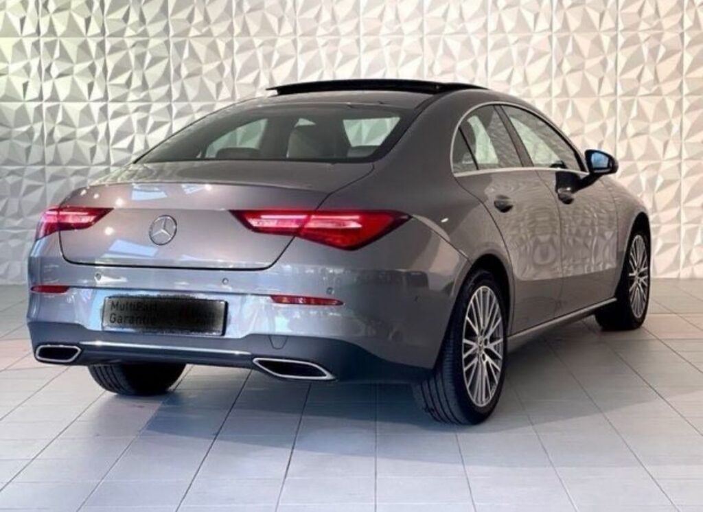 Mercedes CLA 200 *Park Assistent*Kamera*Navi