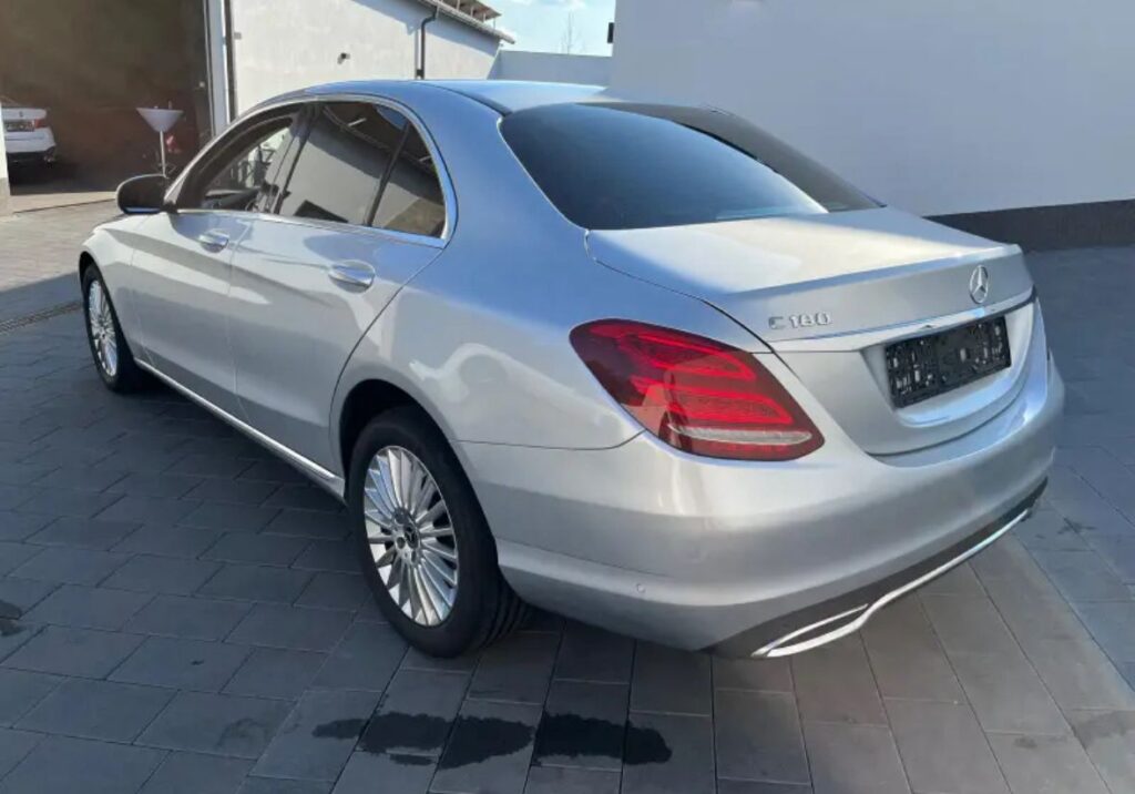 Mercedes Benz C180