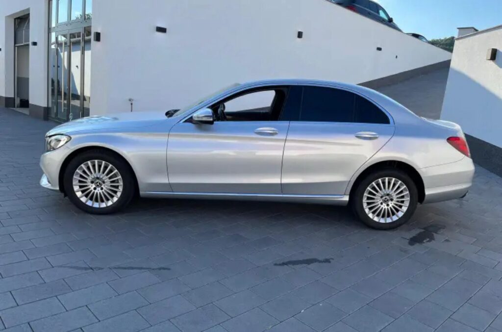 Mercedes Benz C180