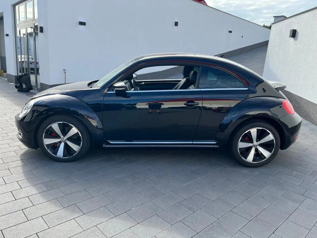 Volkswagen Beetle 2.0TSI