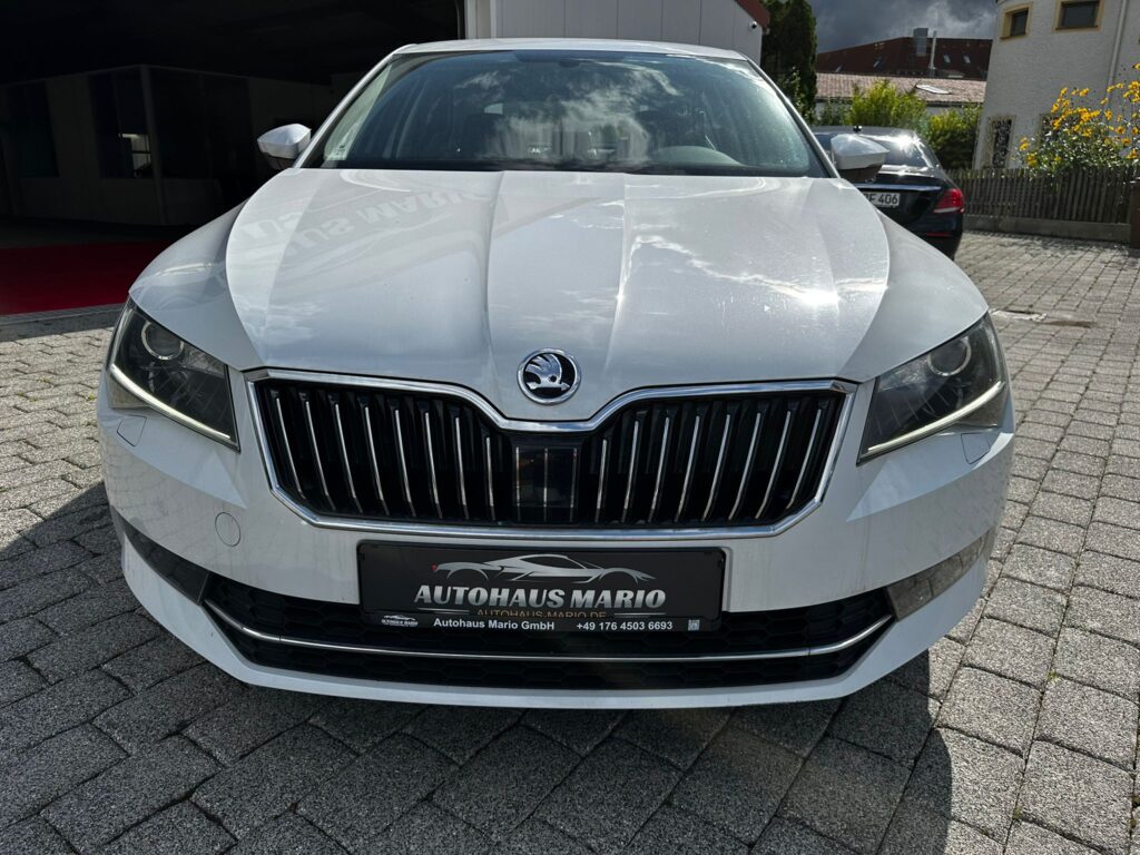 Skoda Superb DSG *Navi*
