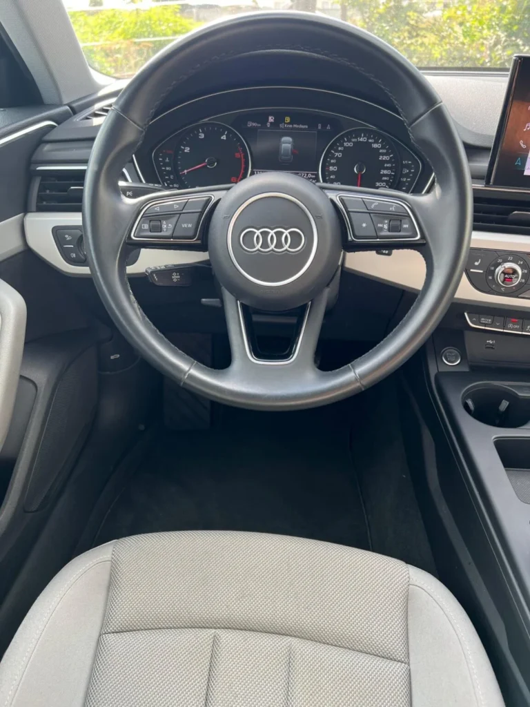 Audi A4 Avant 40TDI Quattro *AHK*NAVI
