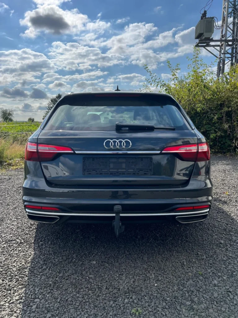 Audi A4 Avant 40TDI Quattro *AHK*NAVI