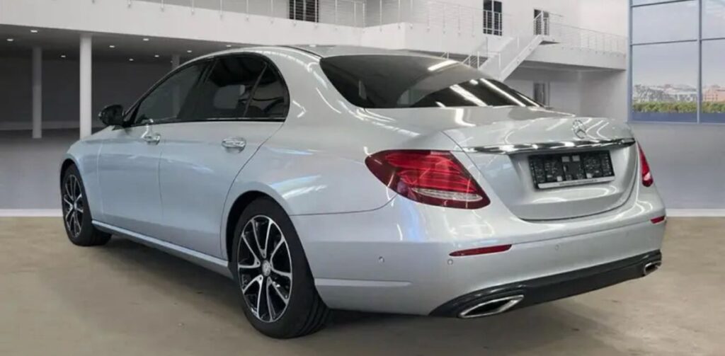 Mercedes-Benz E 220 D 9G-Tronic