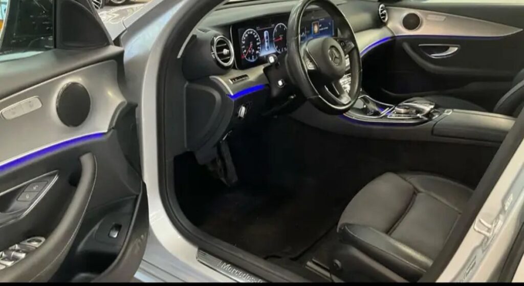 Mercedes-Benz E 220 D 9G-Tronic