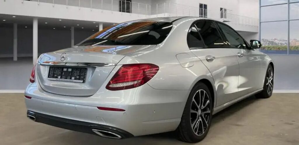 Mercedes-Benz E 220 D 9G-Tronic
