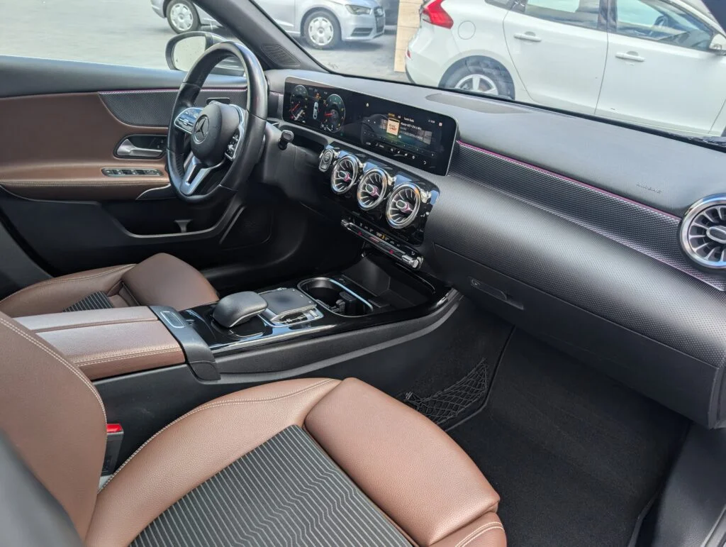 Mercedes A200 *Digital Cockpit*Panorama*