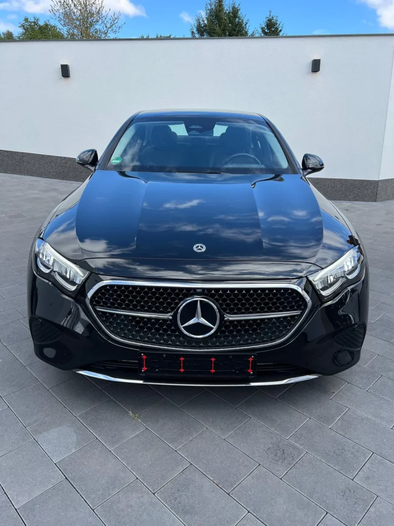 Mercedes-Benz E200 *Digital Cockpit*