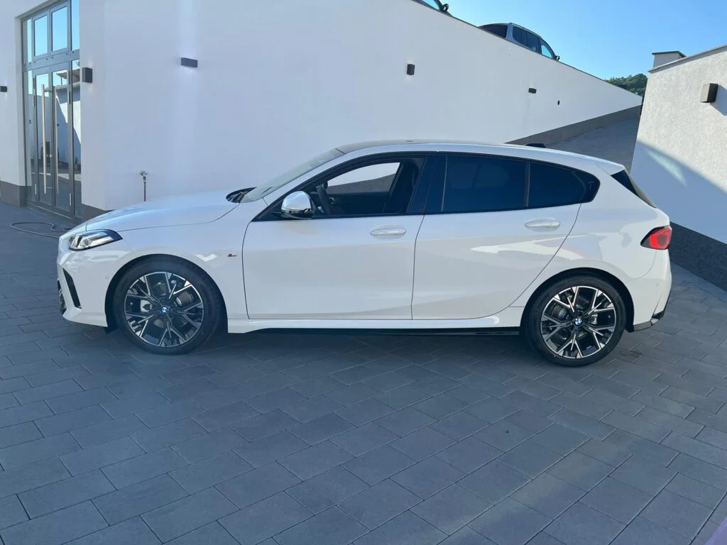 BMW 120i *M Paket*Digital Cockpit* NOVO