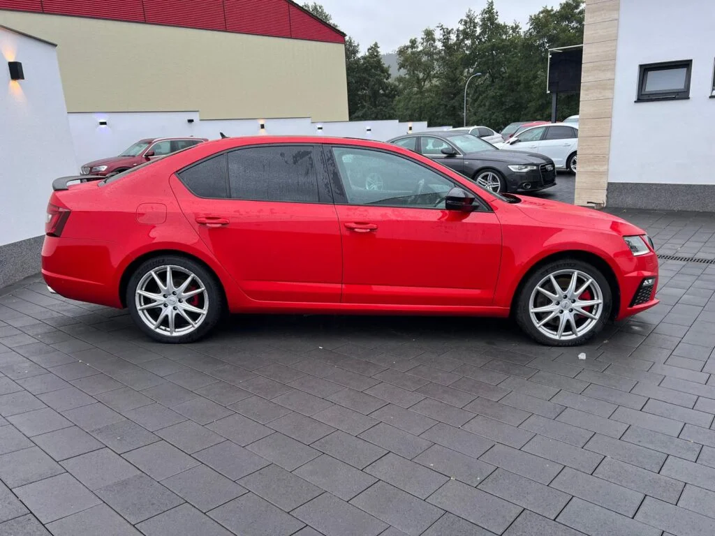 Skoda Octavia 2.0TSI VRS