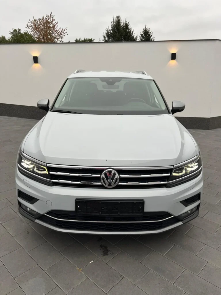 Volkswagen Tiguan 2.0TDI *R-line*7 sjedala*Digital Cockpit*