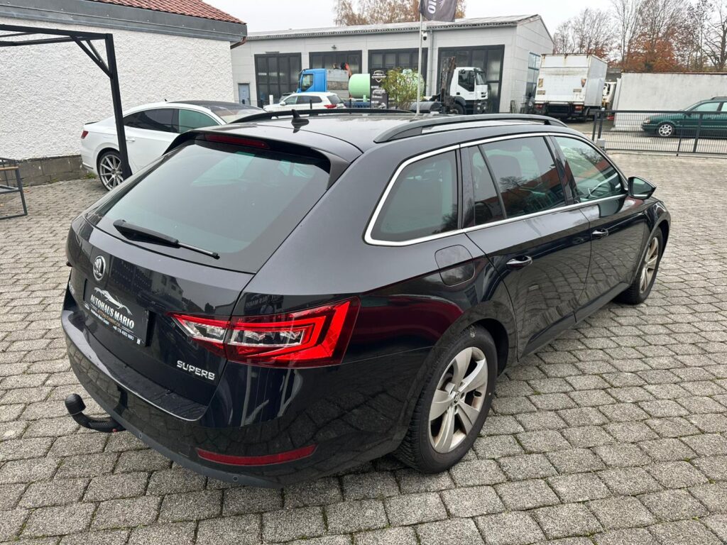 Skoda Superb 2.0 TDI DSG *Kamera*Navigacija*