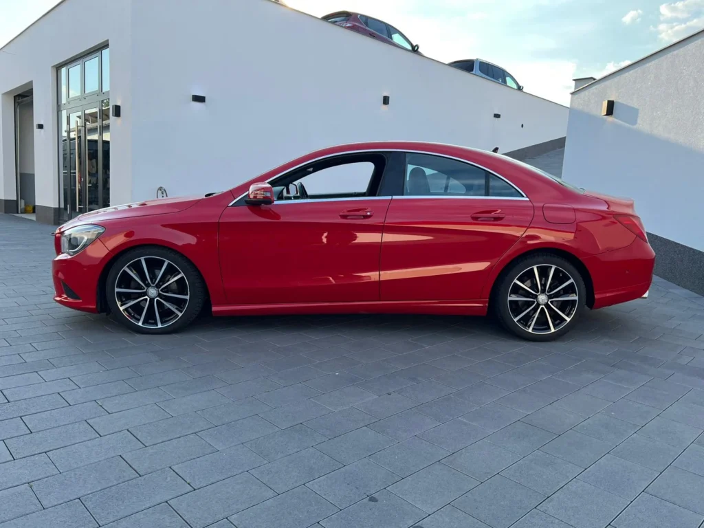 Mercedes-Benz CLA