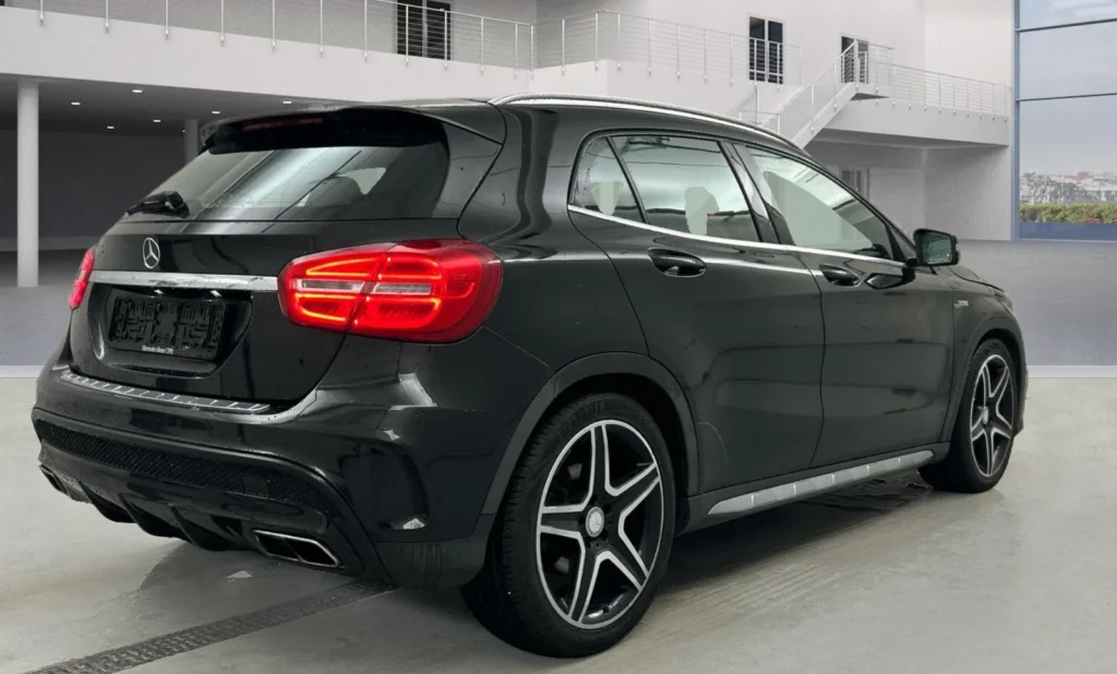 Mercedes-Benz GLA 250 *4MATIC*AMG LINE*