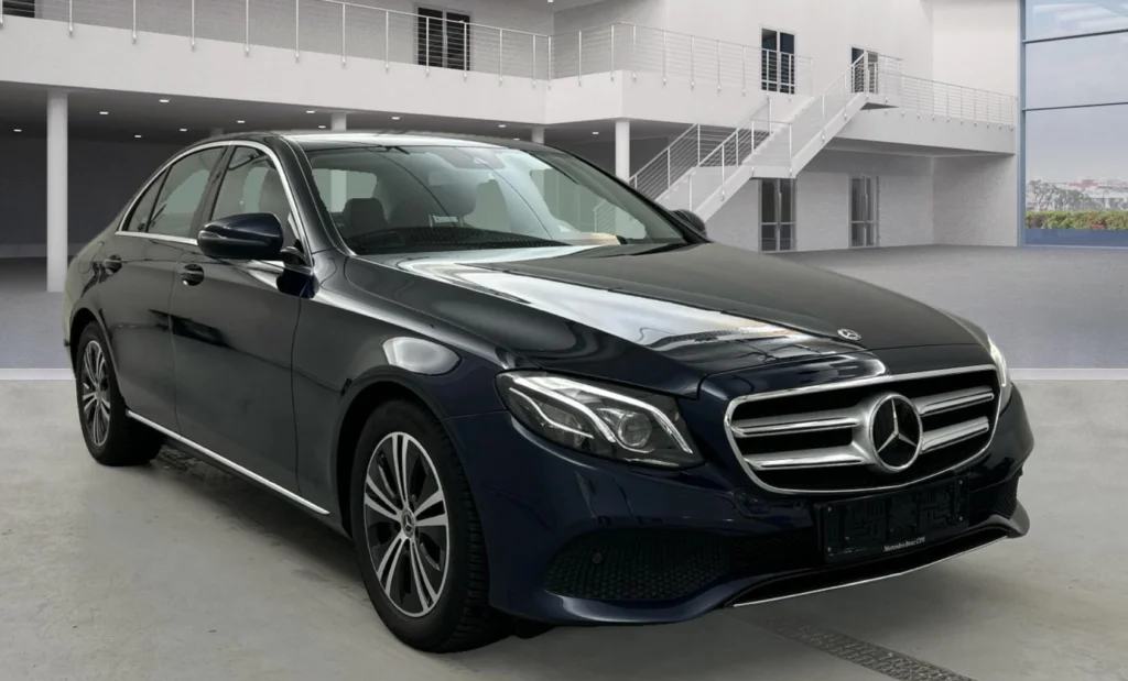 Mercedes Benz E300 *Digital Cockpit*