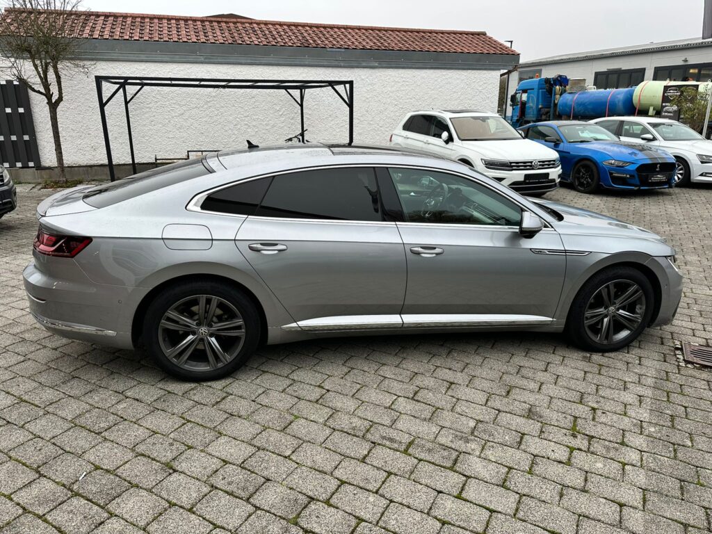 Volkswagen Arteon 2.0 TDI *Panorama*Digital Cocpit*