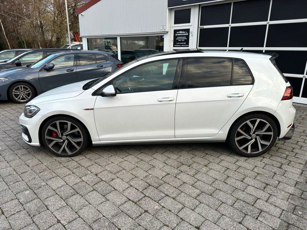 Golf 7.5 GTI *Digital Cockpit*Kamera*Zvjezdano Nebo*
