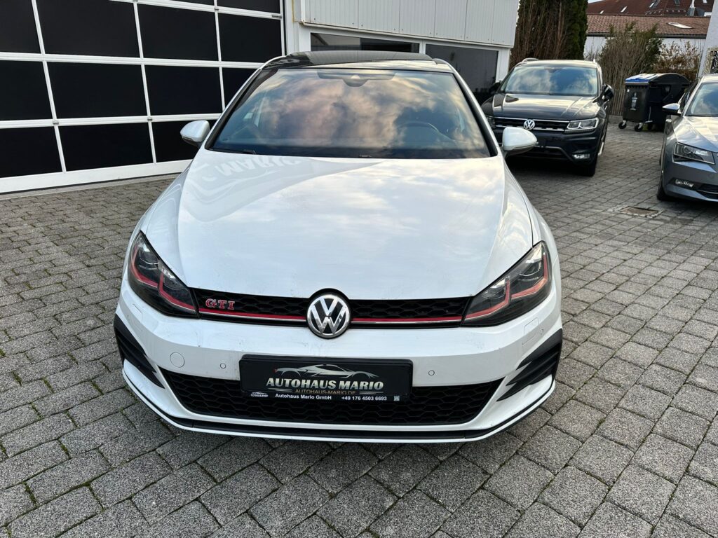 Golf 7.5 GTI *Digital Cockpit*Kamera*Zvjezdano Nebo*
