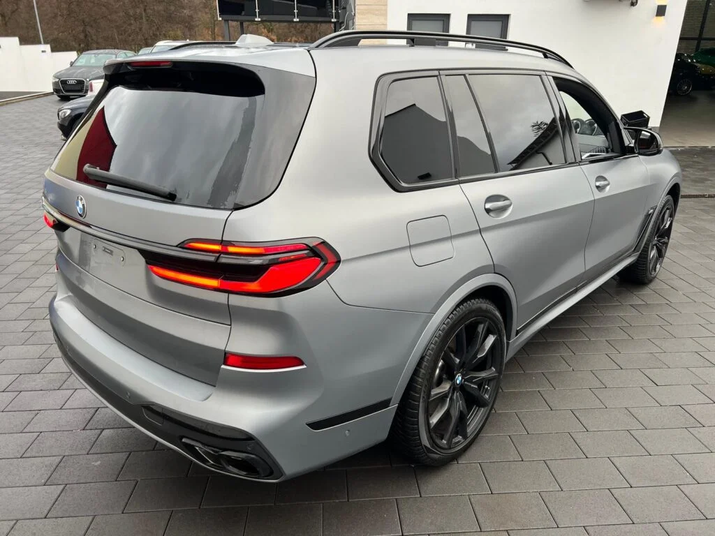 BMW X7 M60 i