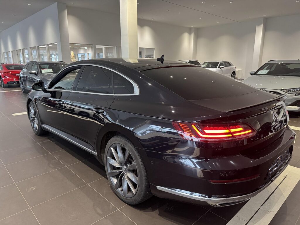 Volkswagen Arteon 2.0 TDI *R Line*Digital Cocpit*