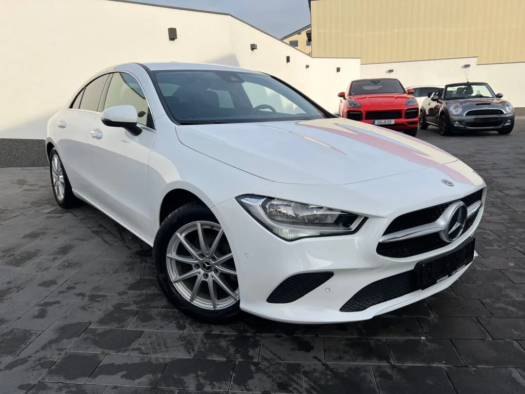 Mercedes-Benz CLA 180 *Digital Cockpit*