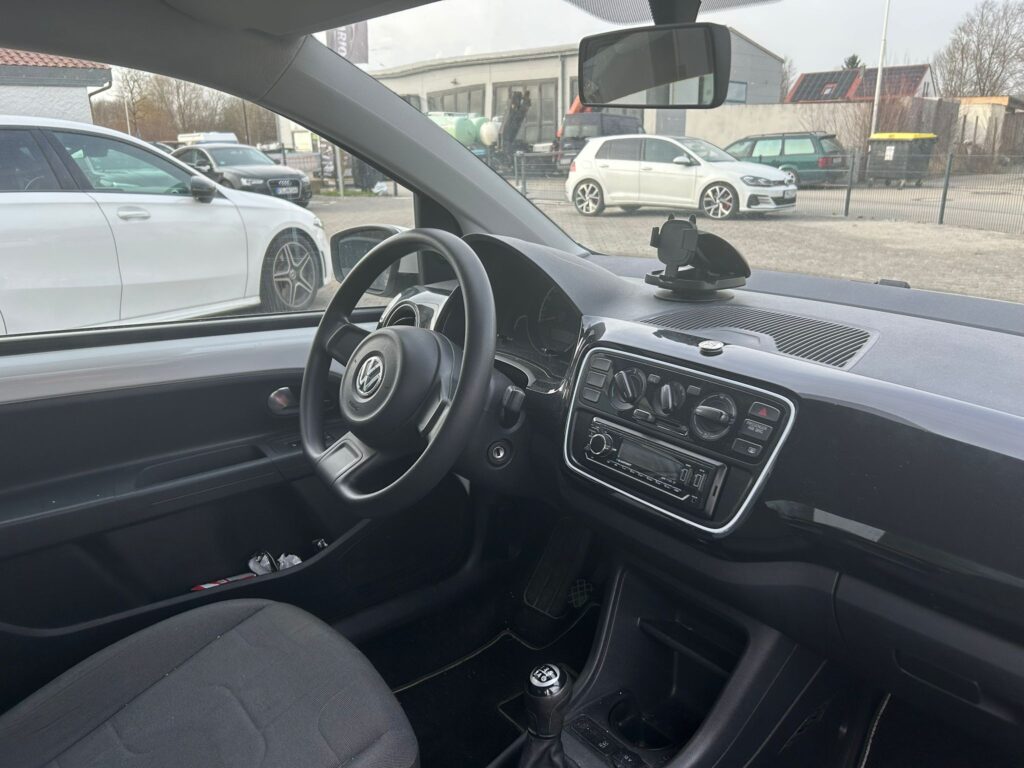 Volkswagen UP