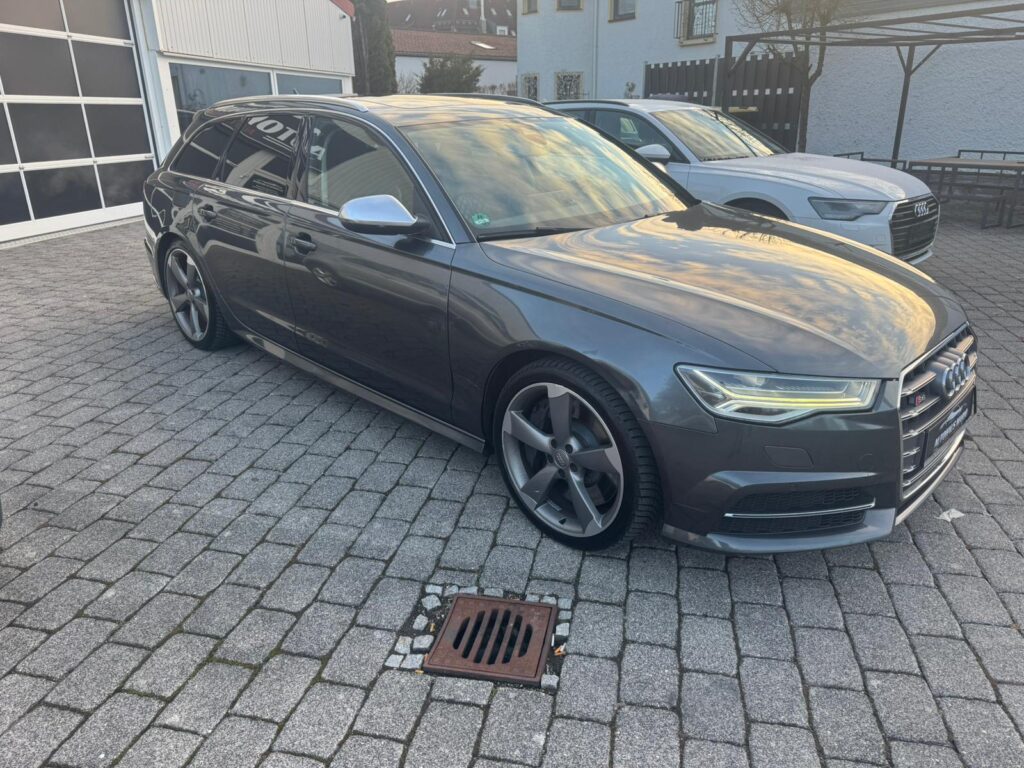 AUDI S6 AVANT
